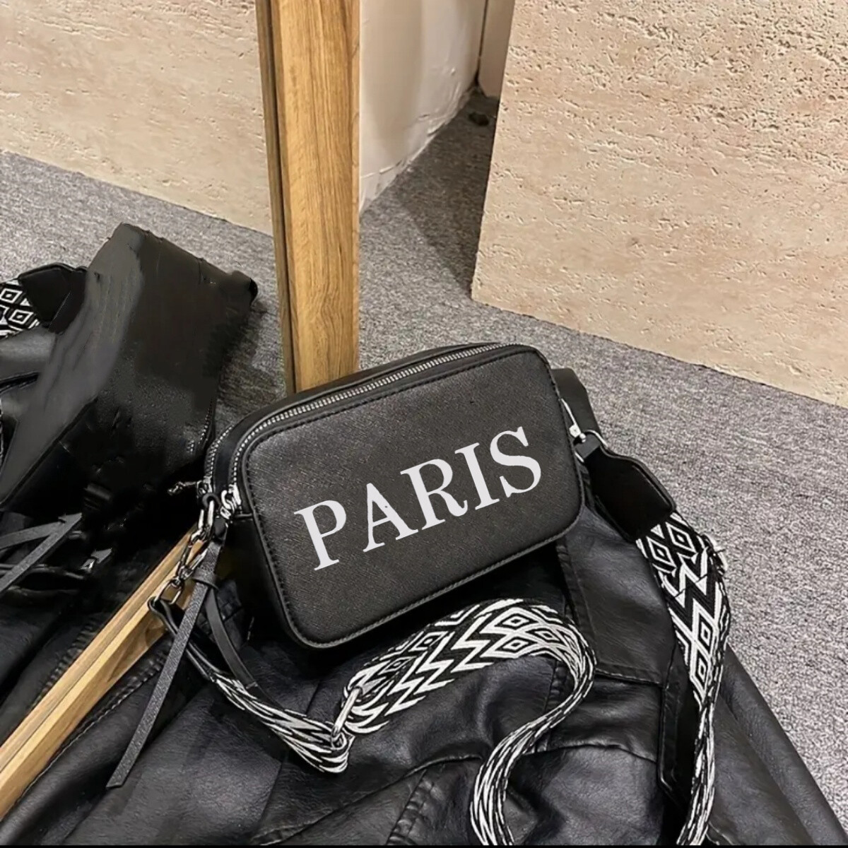 Small shoulder bags mini sling bag wholesale