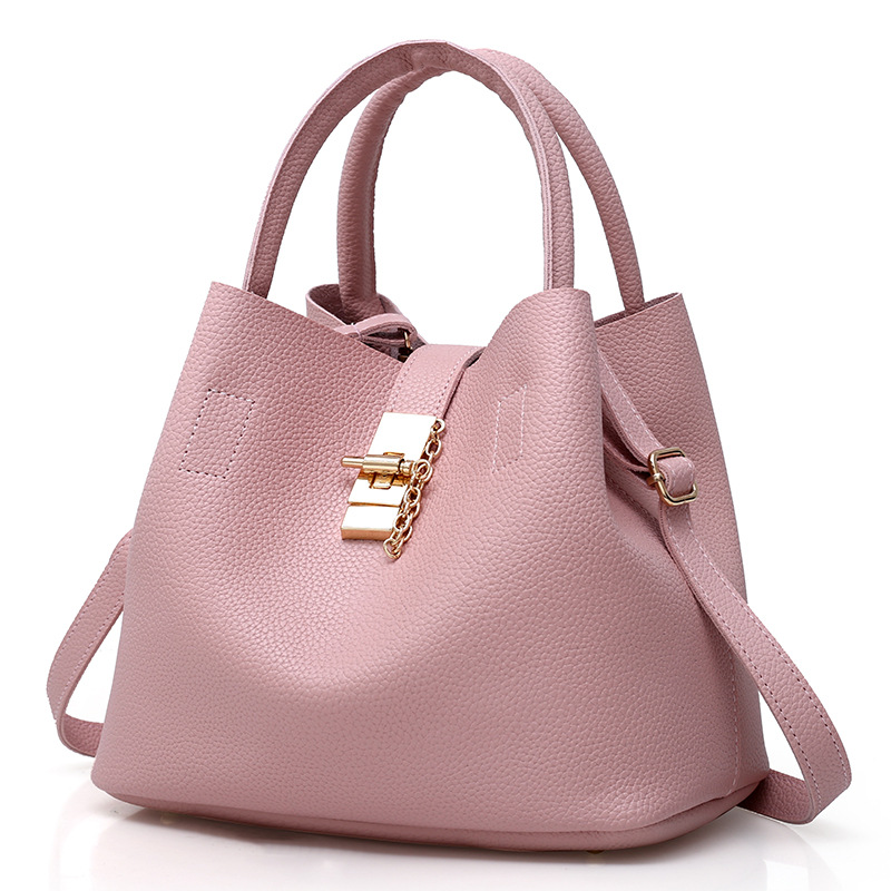 Wholesale of handbags made of PU material