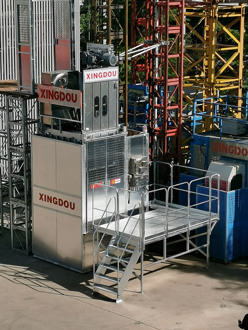 Russian explosion-proof industrial elevator for the chemical production industry