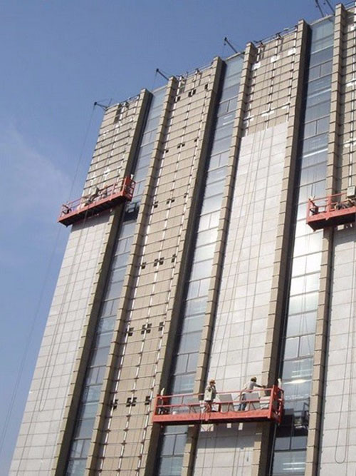 Xingdou cradles work during construction in the Brazilian building industry