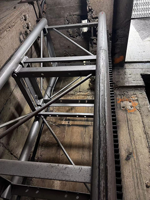 Industrial Elevator For Mining Shaft In Mexico