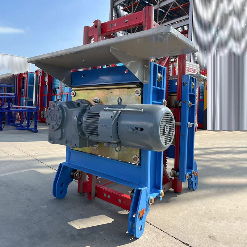 MC Series Material Hoist