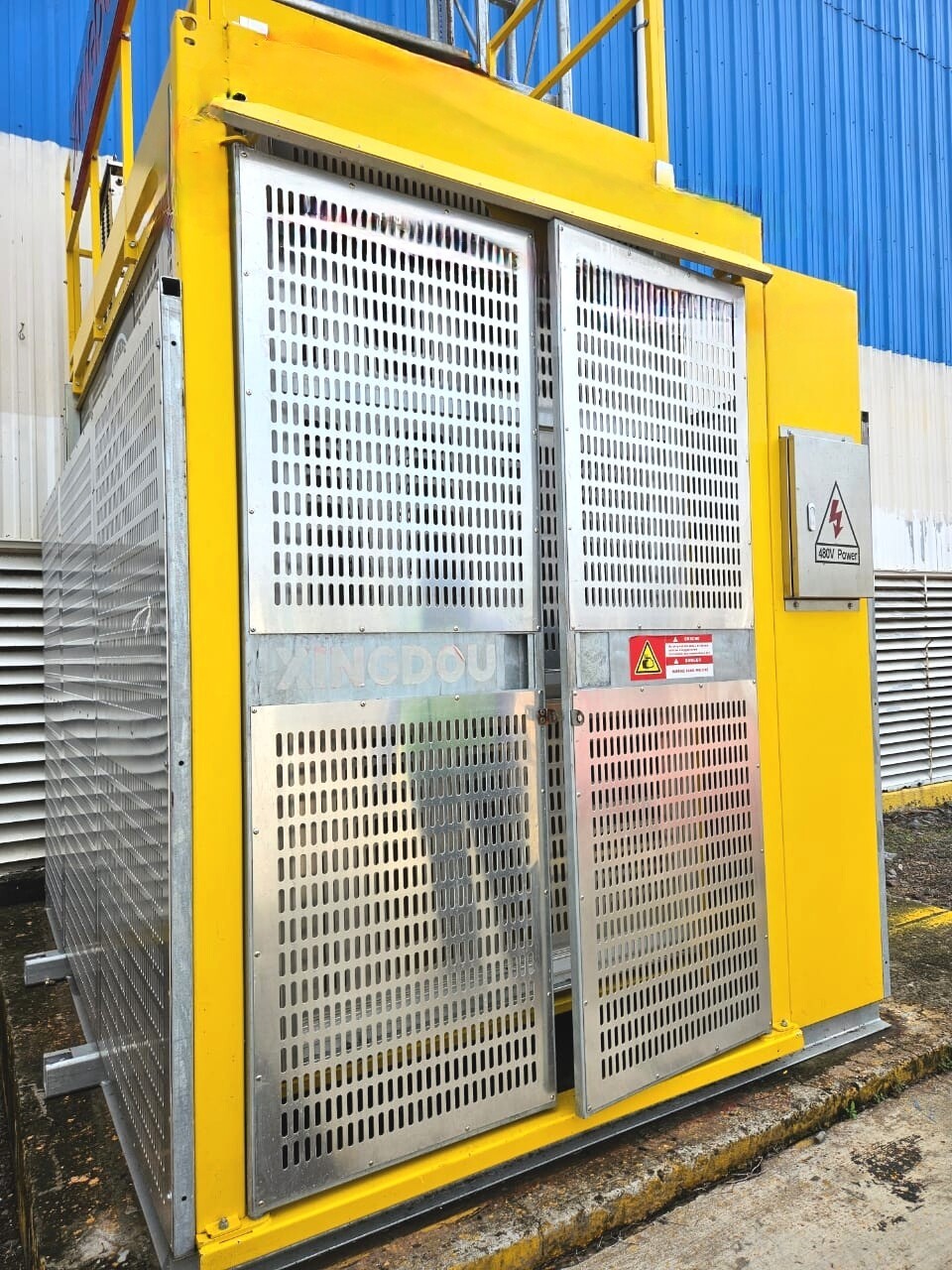 Logistics: Warehouse Vertical transporting Application