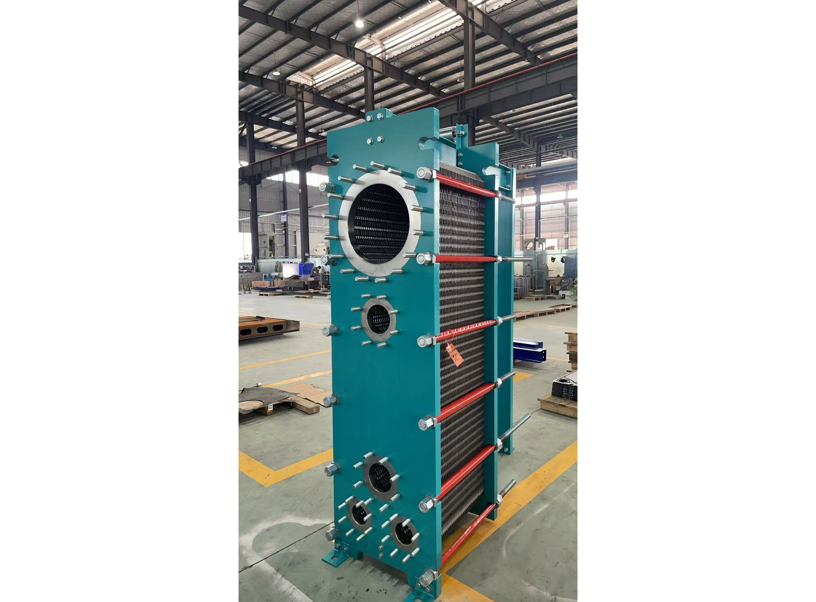 A French chemical company needs to quickly condense and recover organic vapors generated during the production process to improve resource utilization and reduce emissions.