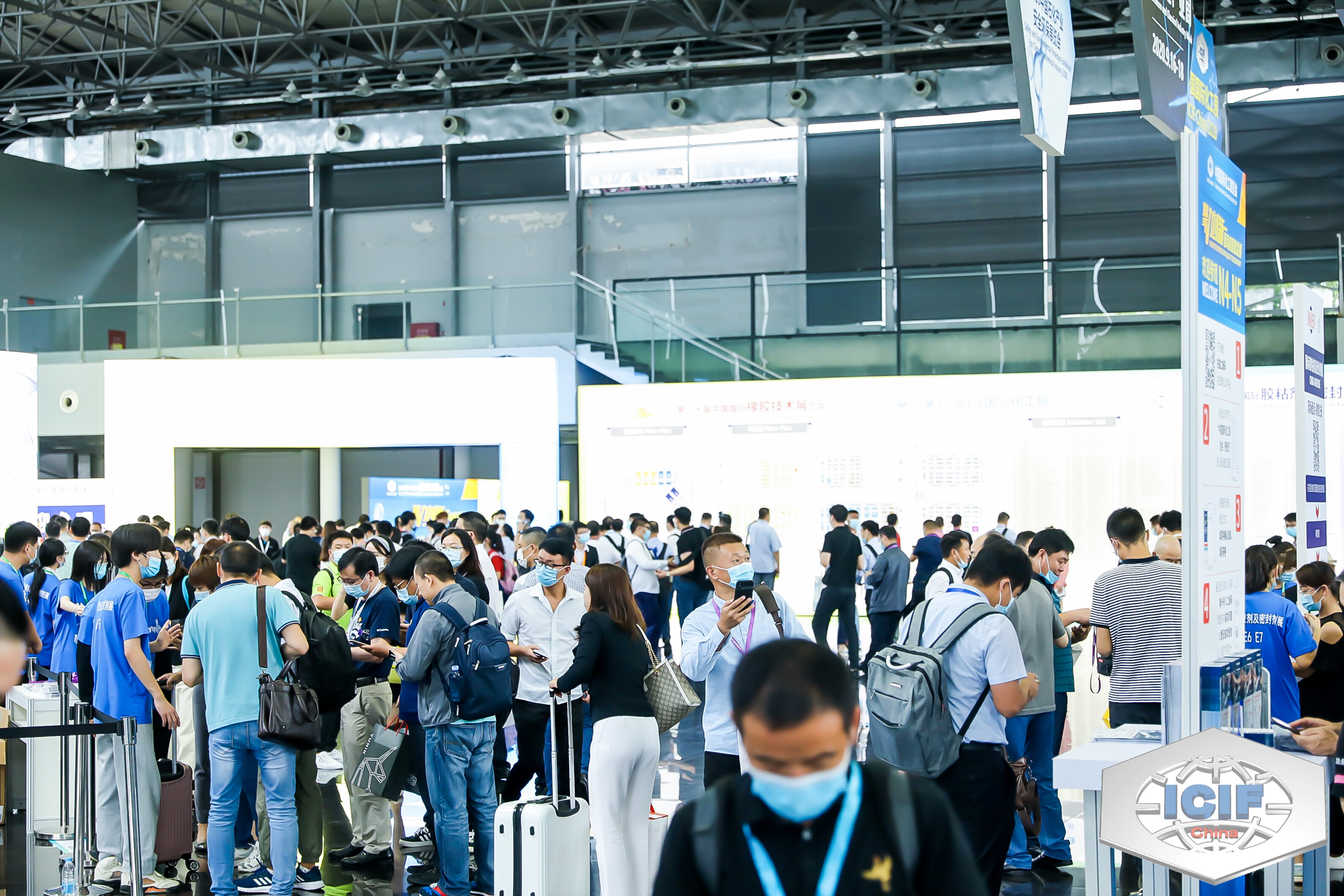 Participación exitosa en la Exposición Internacional de Química