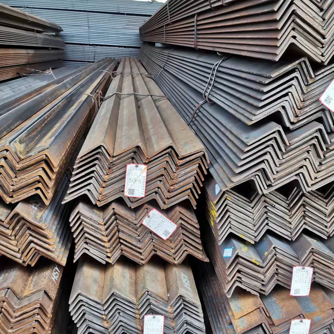 Q235 Carbon Unequal Steel Angle Bar