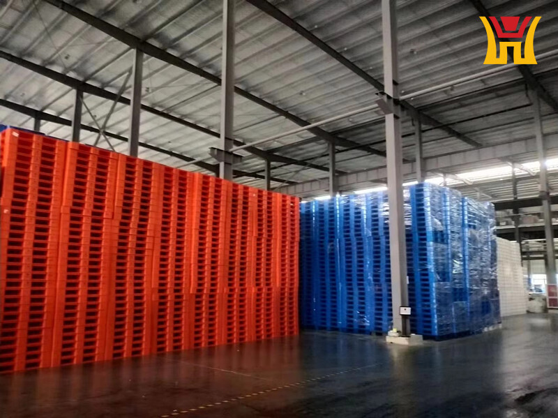 Heavy Duty FoodGrade Steel Reinforce Storage Plastic Pallet