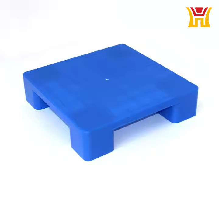 small plastic pallet4