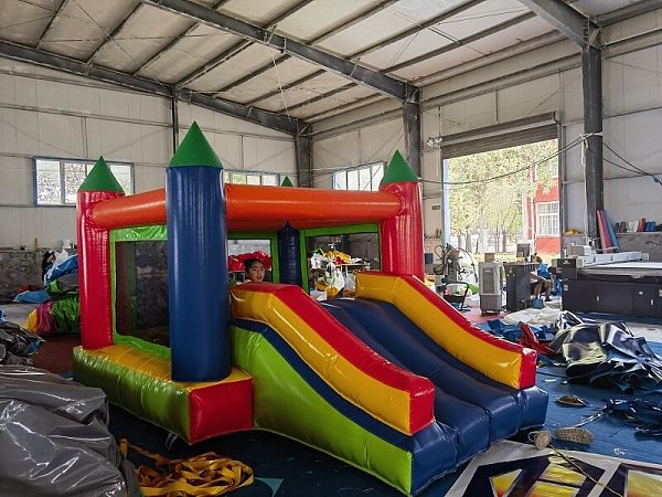 bouncy house1.jpg