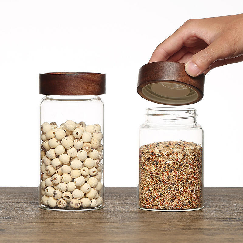 Airtight clear glass food storage jar for kitchen use, suitable for storing tea, coffee beans, spices, sugar, etc