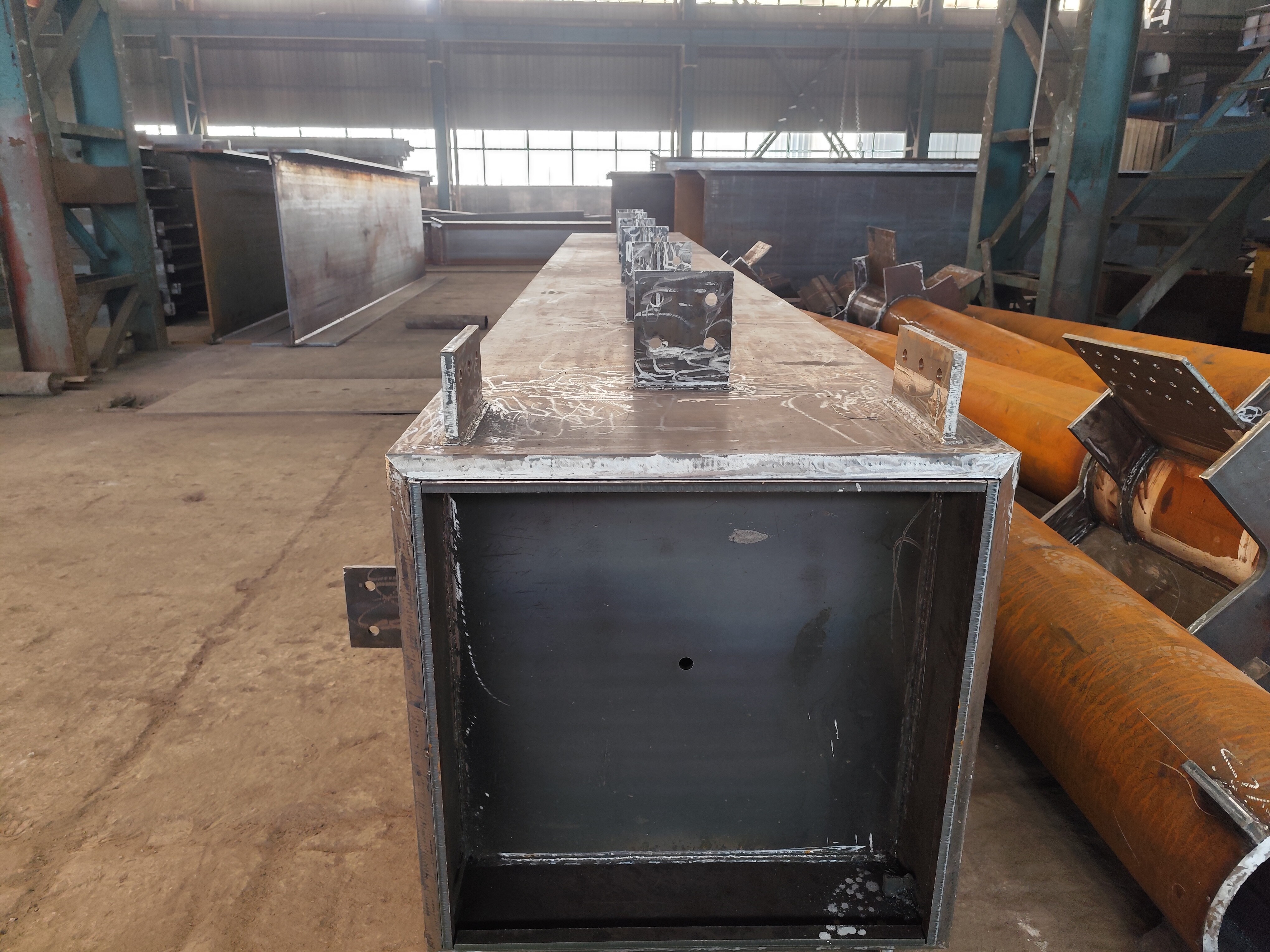 Box column, cross column