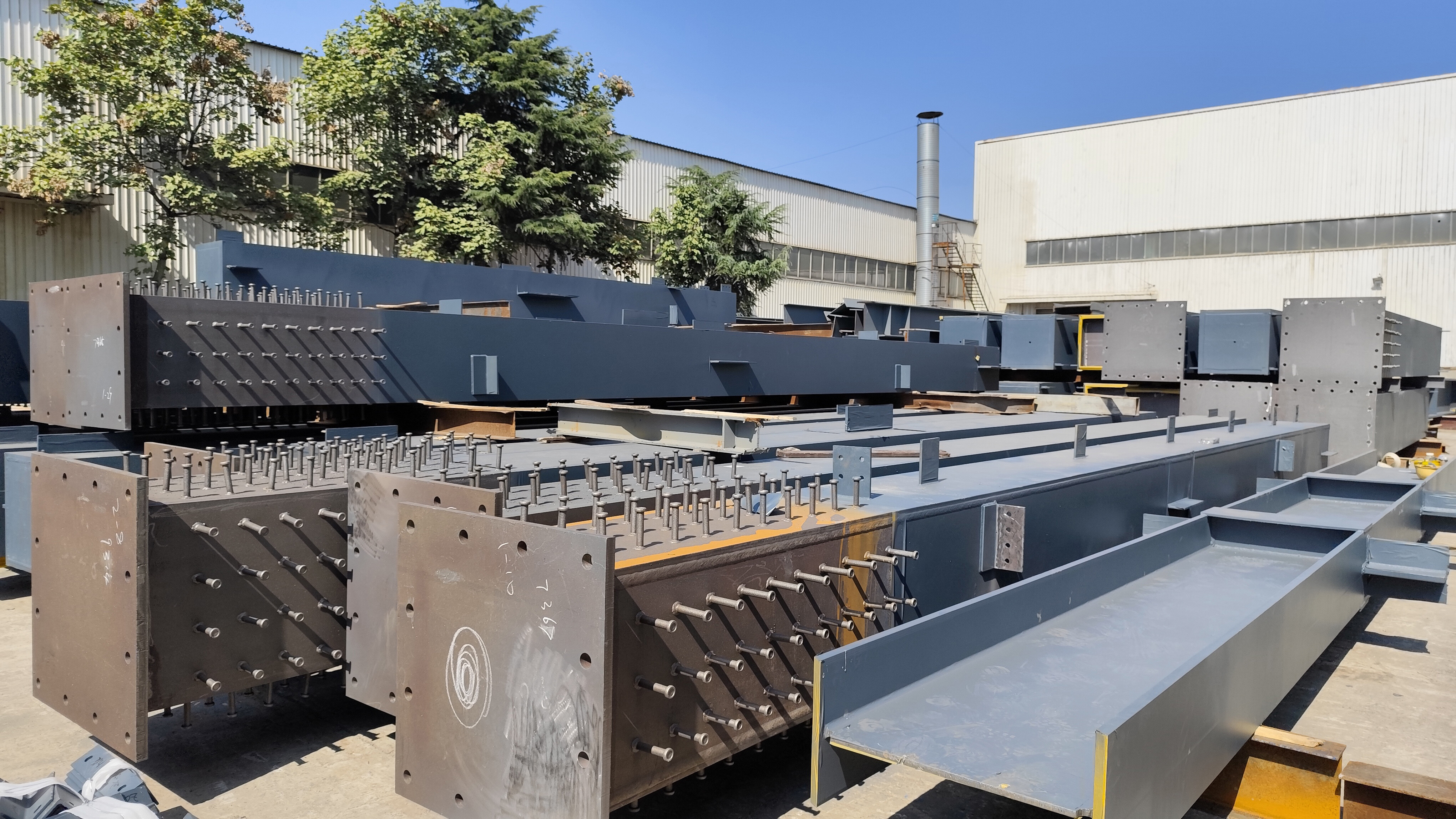 Box column, cross column