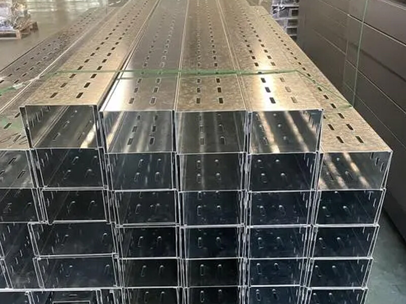 Hot Dip Galvanised Trunking