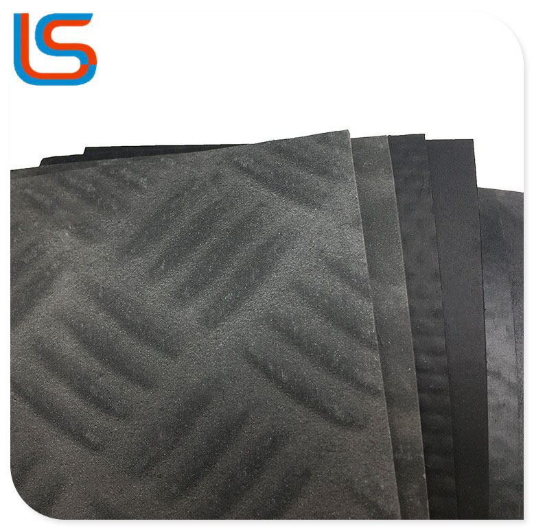 LS00069 PVC Roll Floor Leather - Steel Plate Pattern, Heavy-Duty & Abrasion-Resistant for Outdoor Workshop Industrial Flooring
