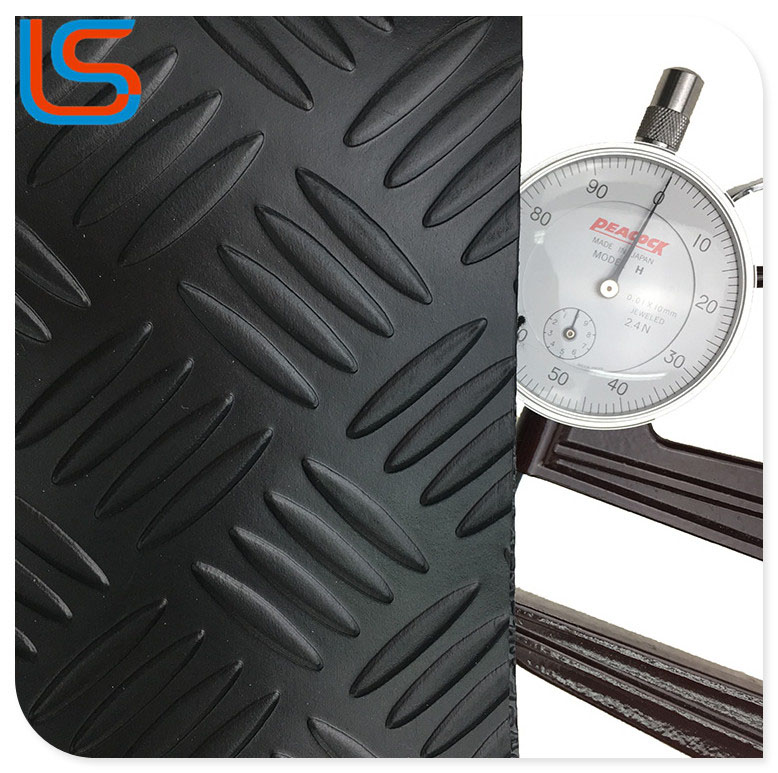 LS00069 PVC Roll Floor Leather - Steel Plate Pattern, Heavy-Duty & Abrasion-Resistant for Outdoor Workshop Industrial Flooring