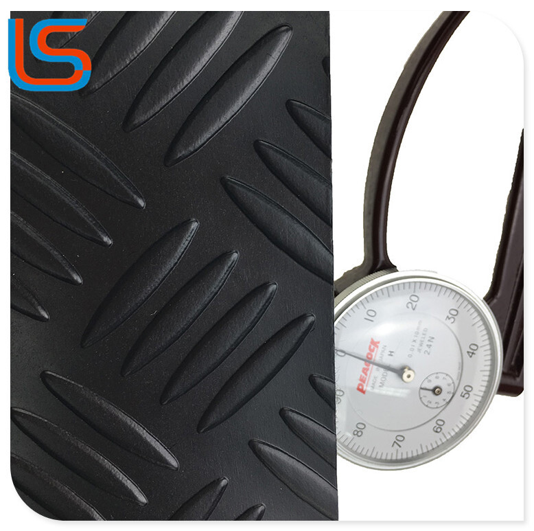 LS00070 Outdoor Workshop Industrial Flooring - PVC Roll Leather with Steel Plate Texture, Heavy-Duty & Scratchproof