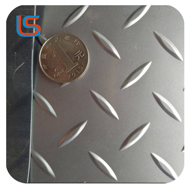 RD#002 High Density Non Foam PVC Flooring Leather Heavy Roll 2kg/Sqm