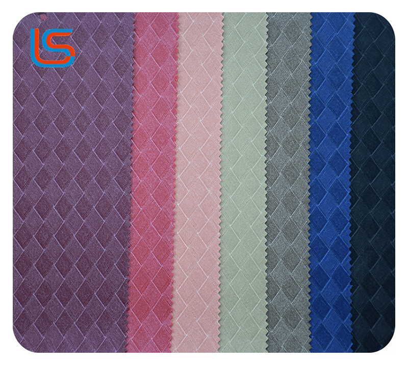 HC#C 3D Cubist PVC: Non-Woven Base, Geometric Relief - Anti-Slip Decor with Artistic Dimension