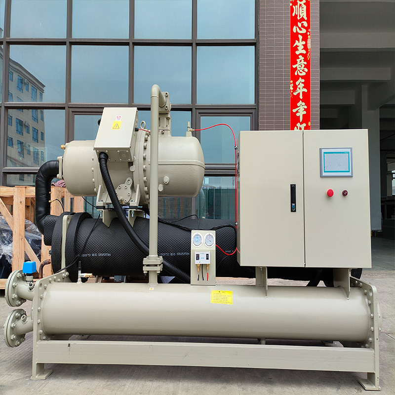 Water cooled screw chillers 主图.jpg