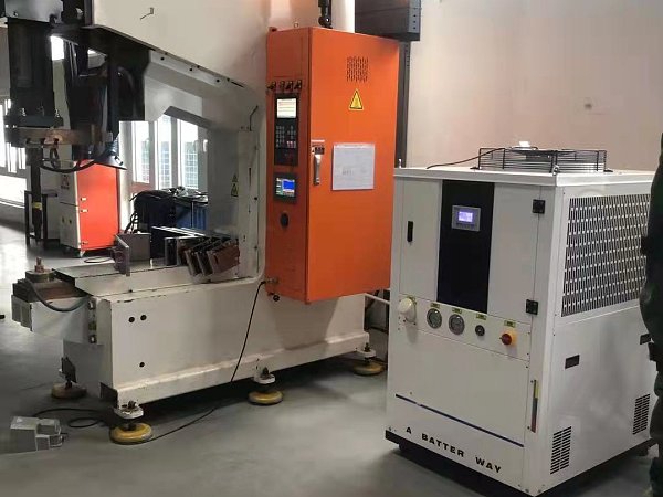 10 TR Air Cooled Scroll Chiller In PERU.png