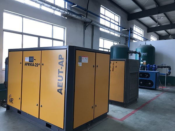 Screw Air Compressor (2).jpg