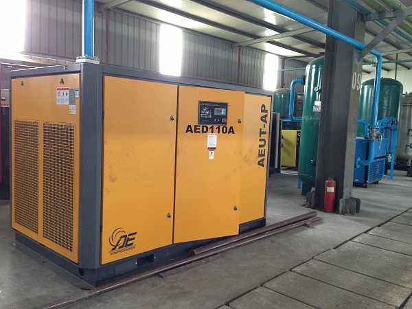 Screw Air Compressor (9).jpg