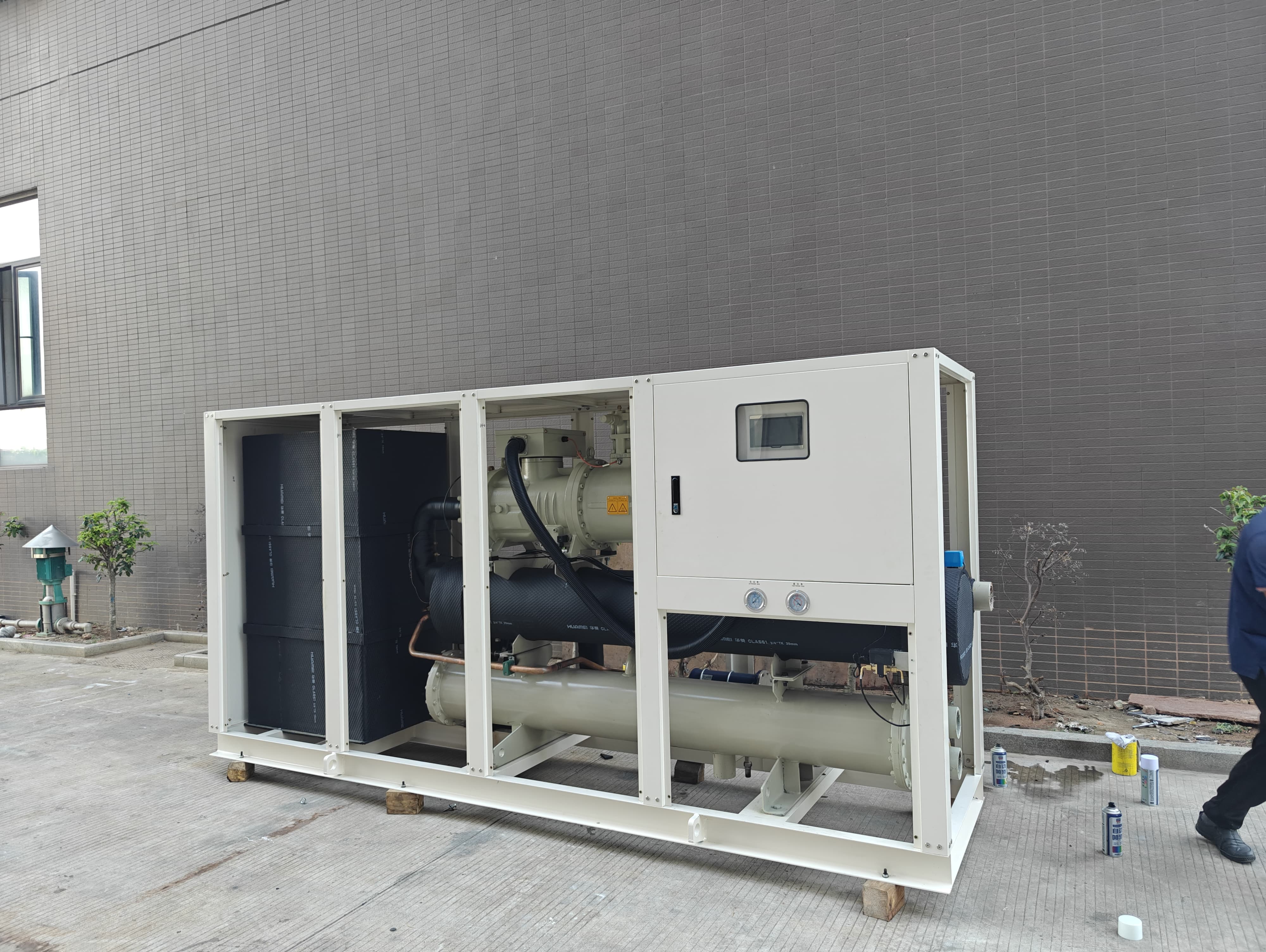 Skid-Mounted Type Water Cooled Screw Chiller Delivery