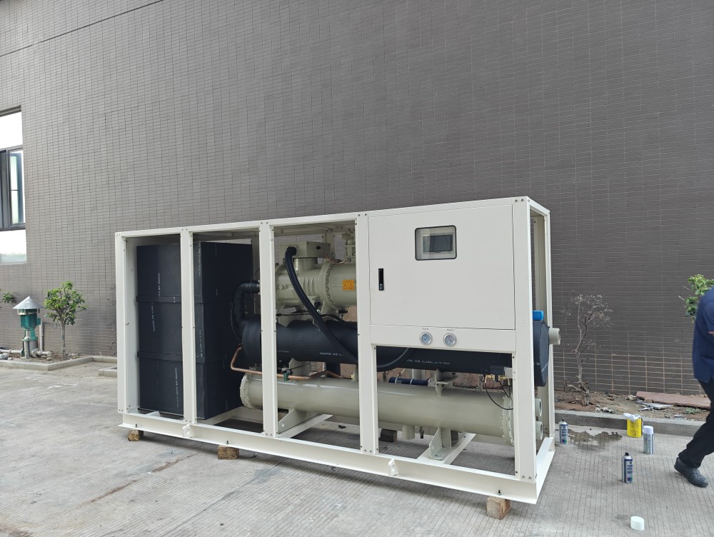 Skid-Mounted Type Water Cooled Screw Chiller Delivery