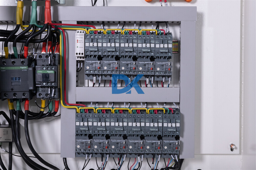 Industrial Chillers (2).jpg Industrial Chillers (2).jpg