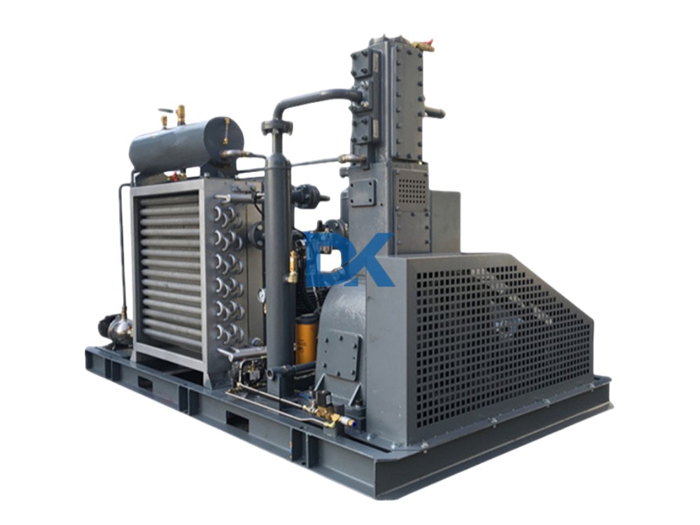 Industrial 30 bar oil-free air compressor.png Industrial 30 bar oil-free air compressor.png