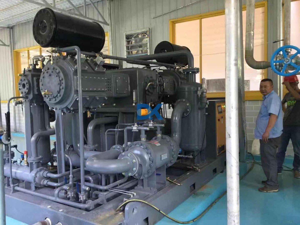 PET Bottle Blowing Air Compressor (4).jpg