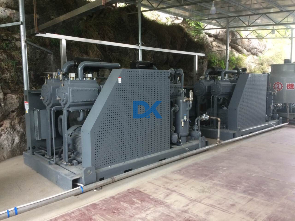 PET Bottle Blowing Air Compressor (5).jpg