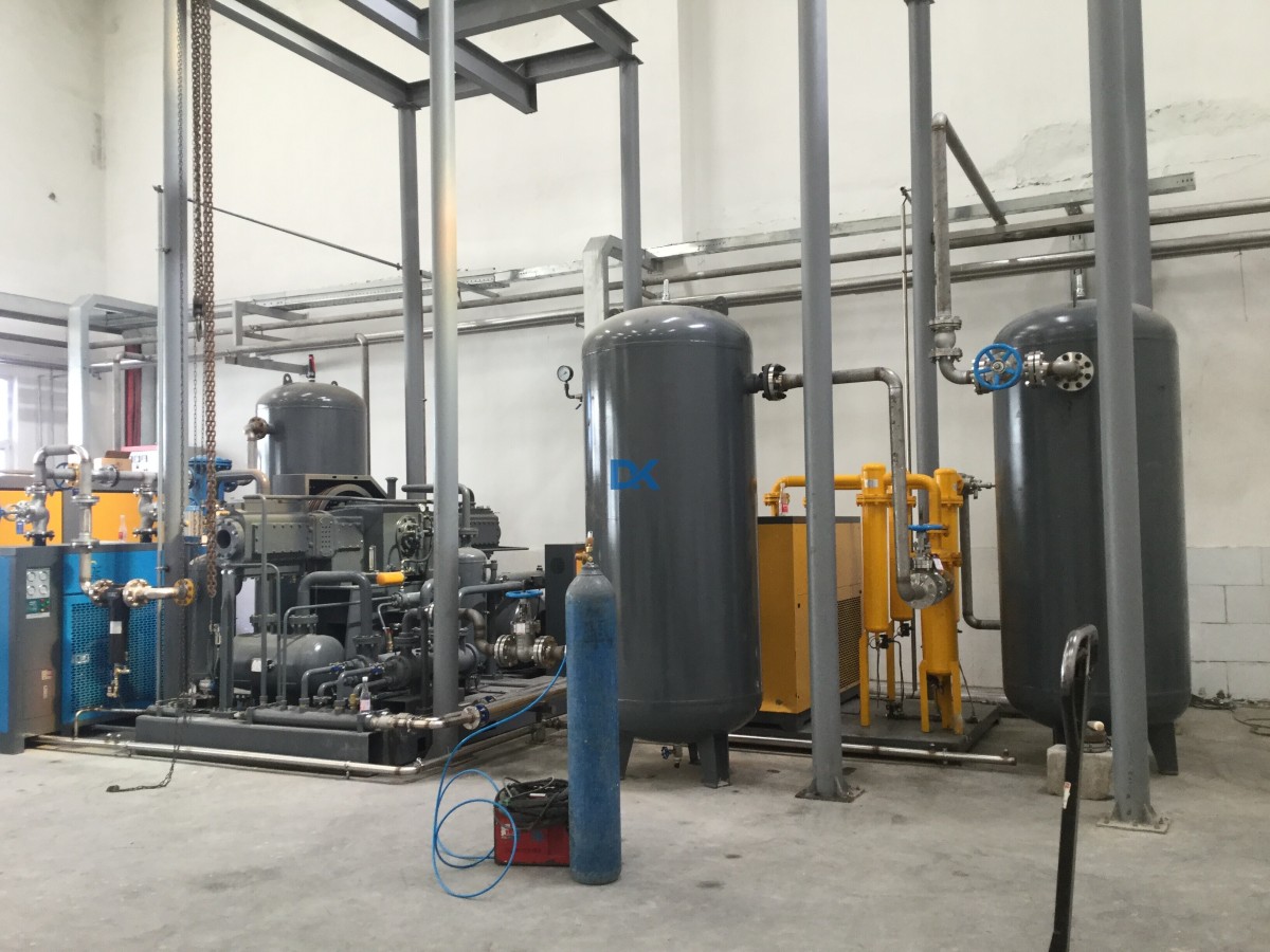 PET Bottle Blowing Air Compressor (6).jpg