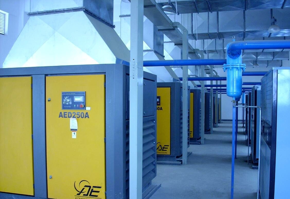 Screw Air Compressor (14).jpg Screw Air Compressor (14).jpg