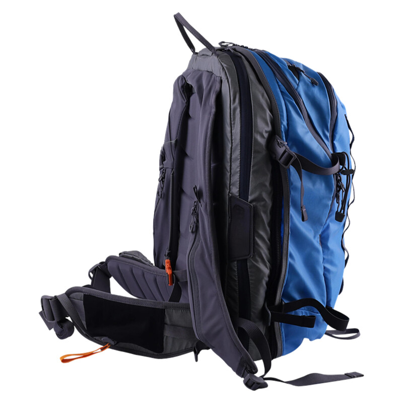 Mountaineering bag