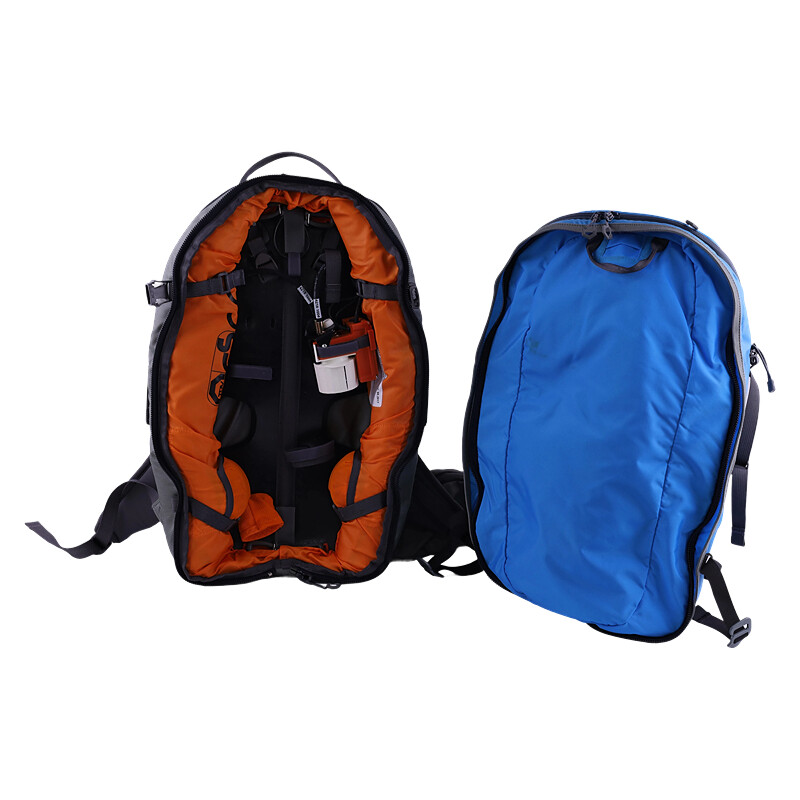 Mountaineering bag