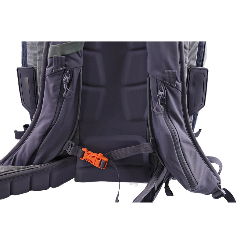 Mountaineering bag