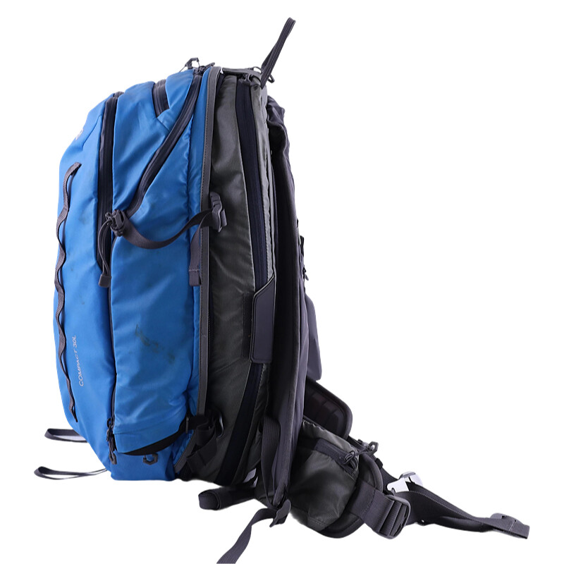 Mountaineering bag