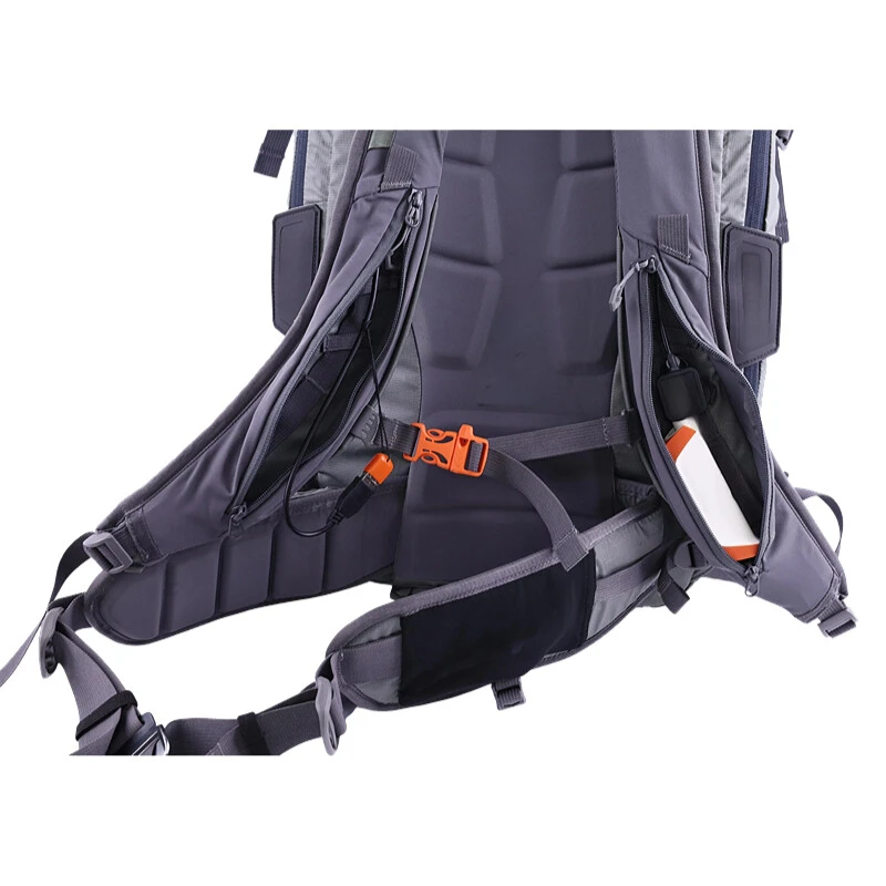Mountaineering bag