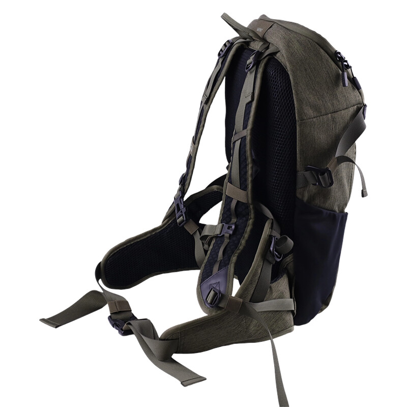 Mountaineering backpack