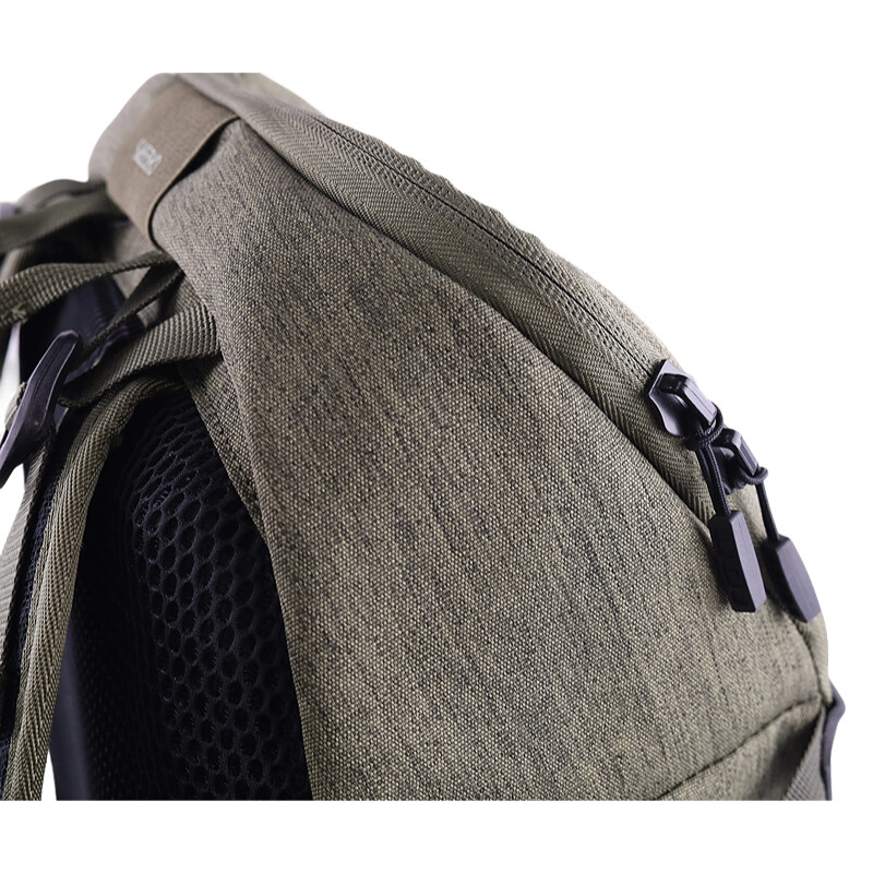 Mountaineering backpack