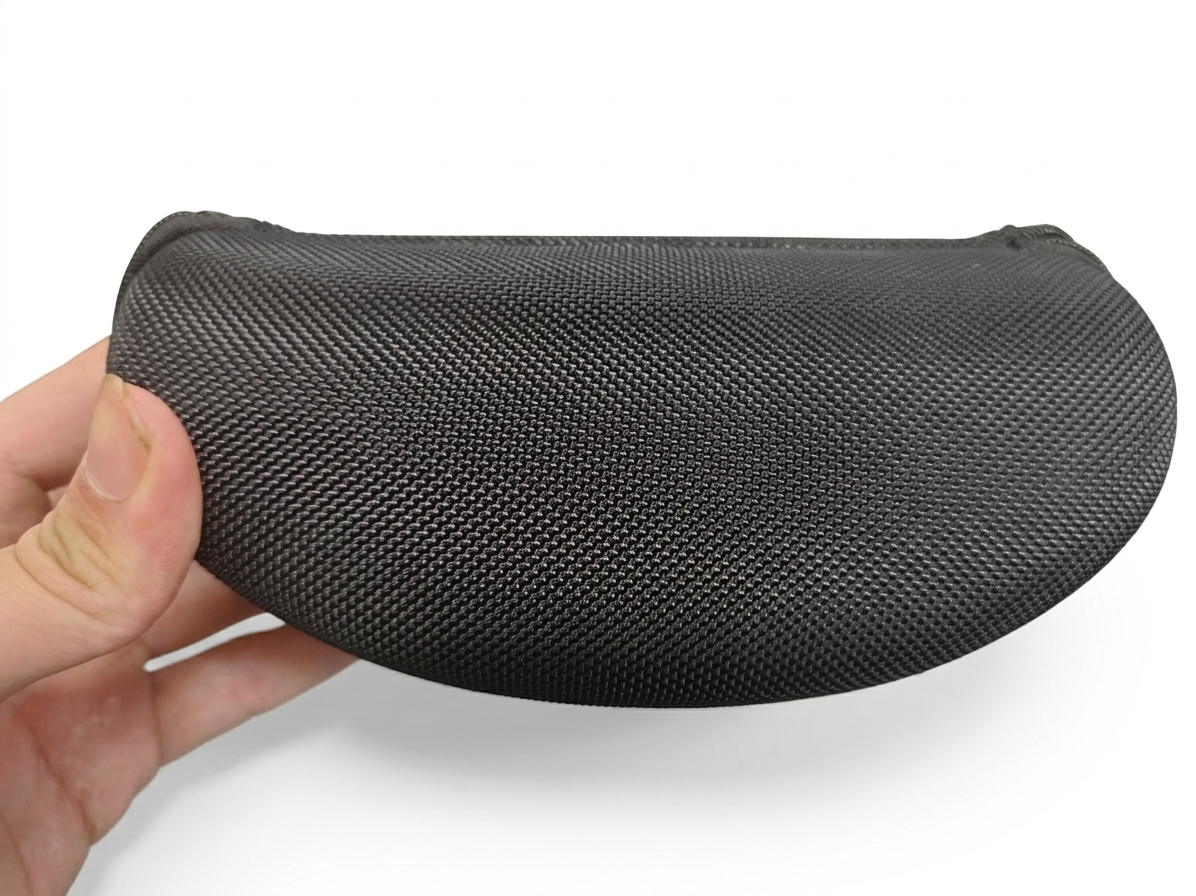 Three Process Iterations, One Goal: Achieving a Flawless 'Mirror-Smooth' Eyewear Case Delivery for a U.S. Client Three Process Iterations, One Goal: Achieving a Flawless 'Mirror-Smooth' Eyewear Case Delivery for a U.S. Client
