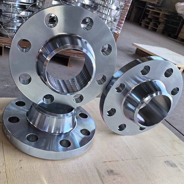 Butt welding flange