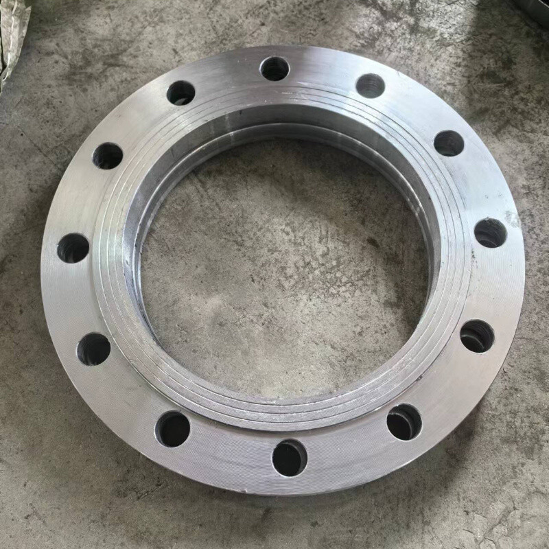 Flat welding flange