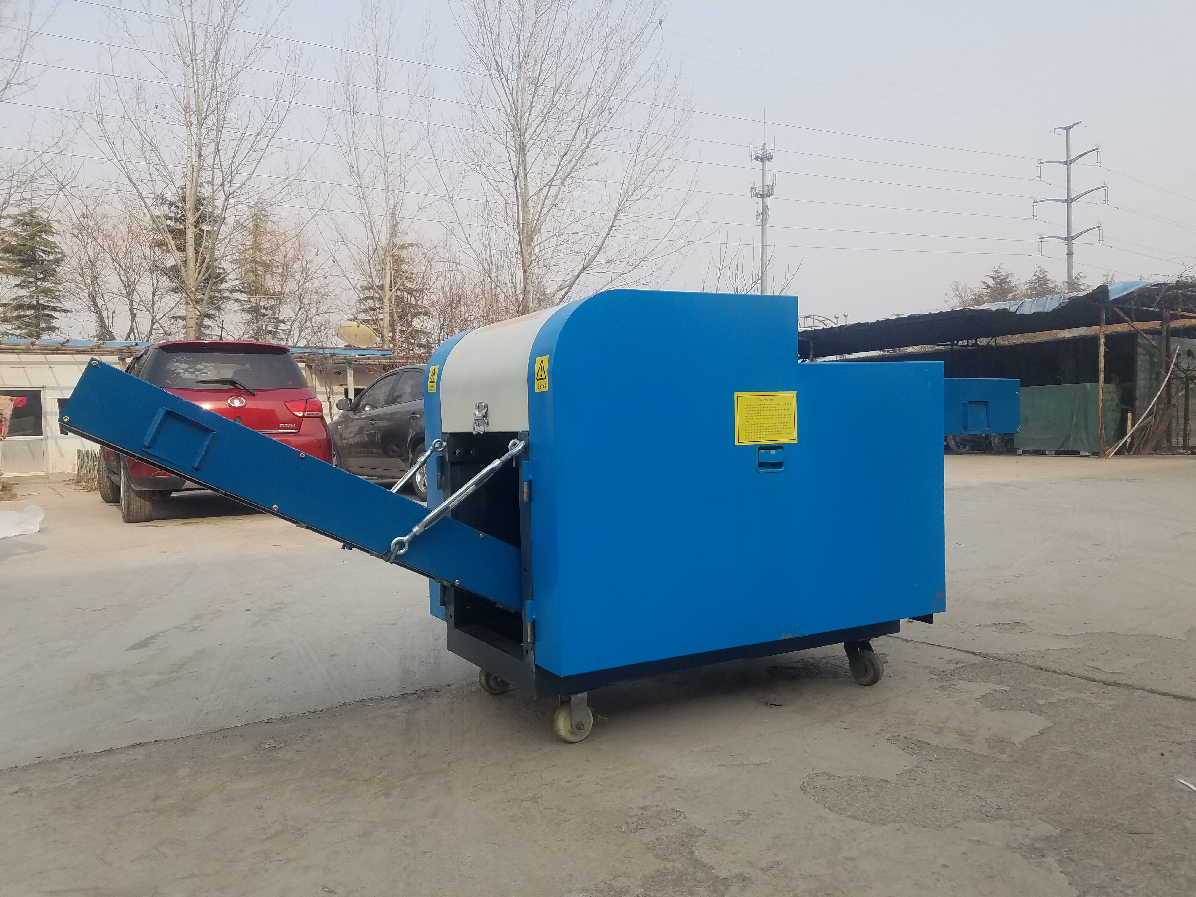 Industrial Waste Non-woven Fabric Shredder PP Woven Bags Sacks Shredder Polypropylene Bags Grinder Large Capacity Electricity Saving