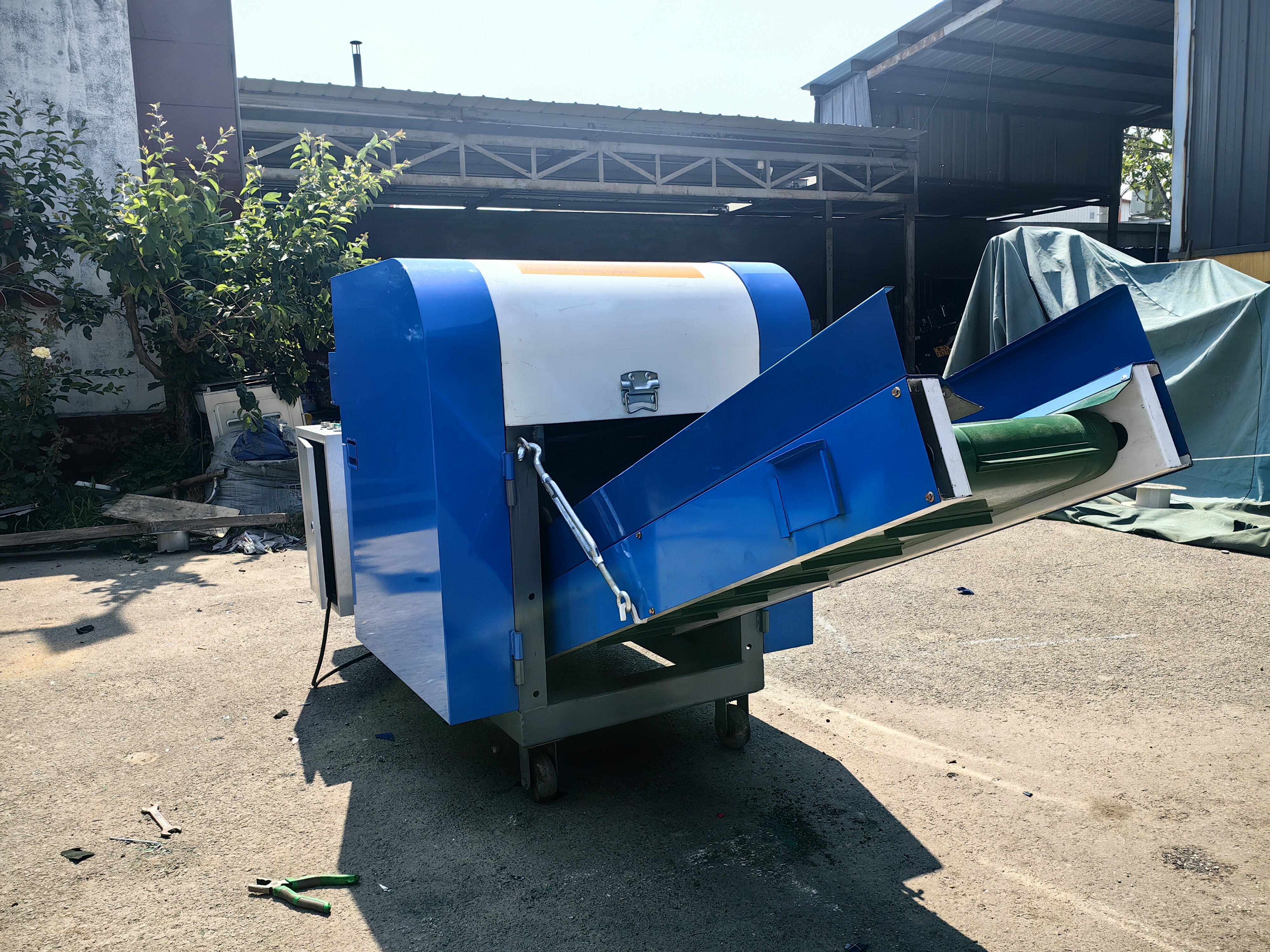 【Book Shredder/Book Destruction Machine】—A High-Efficiency, Safe, and Confidential Paper Document Processing Solution