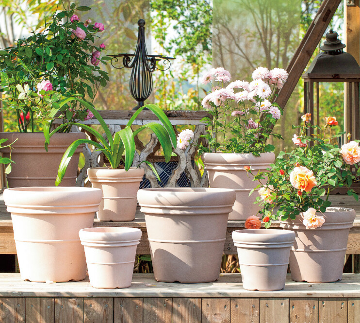 Plastic Flower Pots