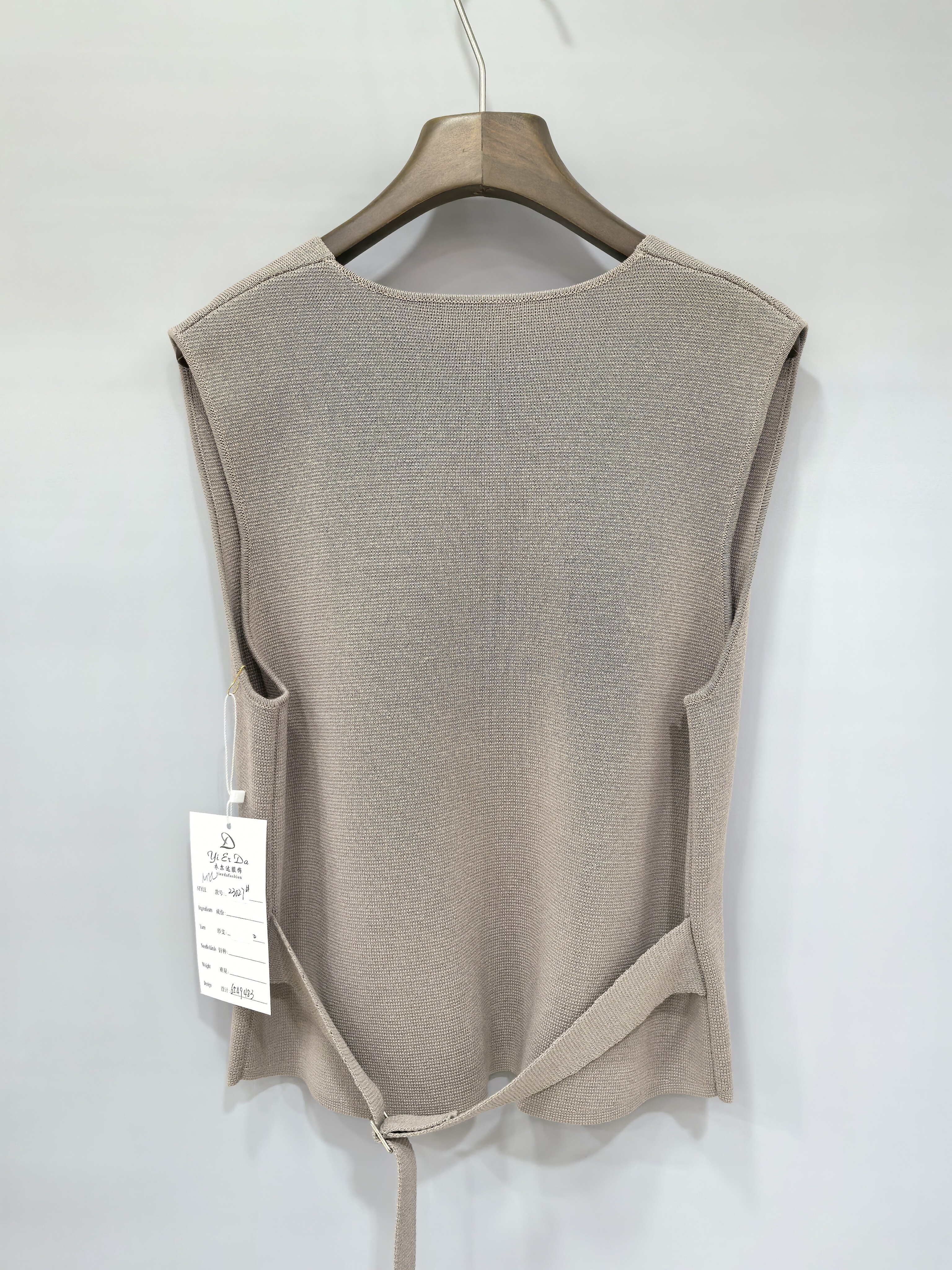 Knitted sweater vest