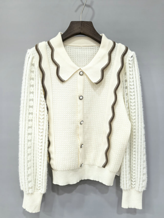 Knitted pullover short style (fashionable)