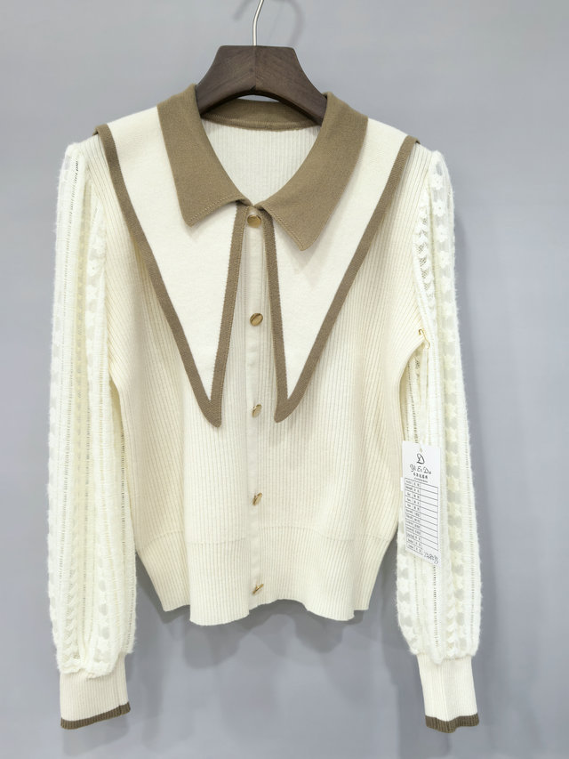 Knitted pullover short style (fashionable)